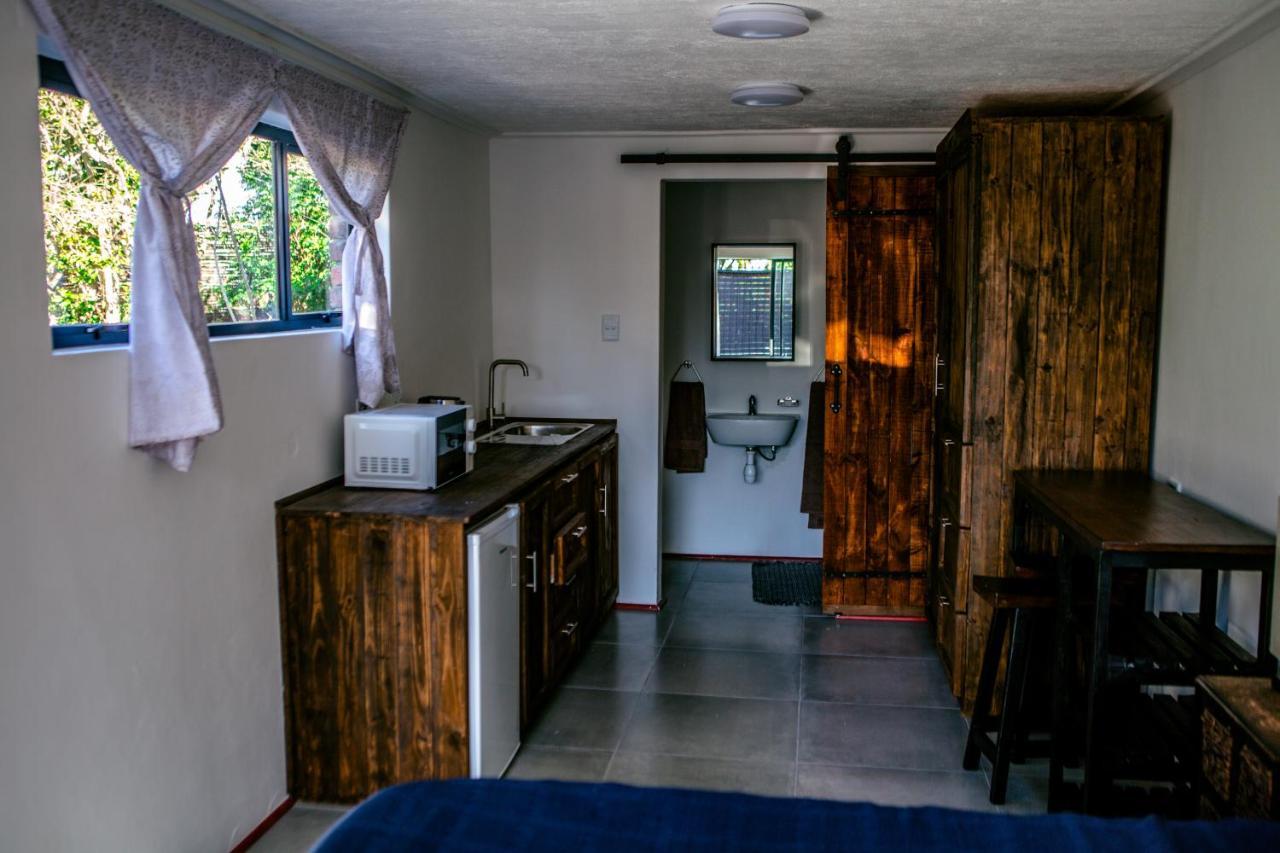Peaceful 1-Bedroom Flatlet, 10 Min From The Beach Кейптаун Екстериор снимка