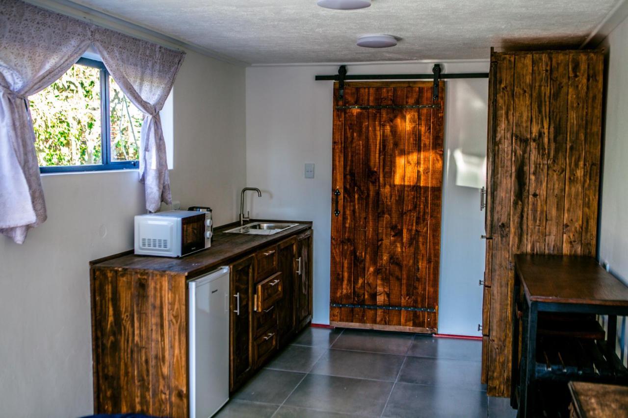 Peaceful 1-Bedroom Flatlet, 10 Min From The Beach Кейптаун Екстериор снимка